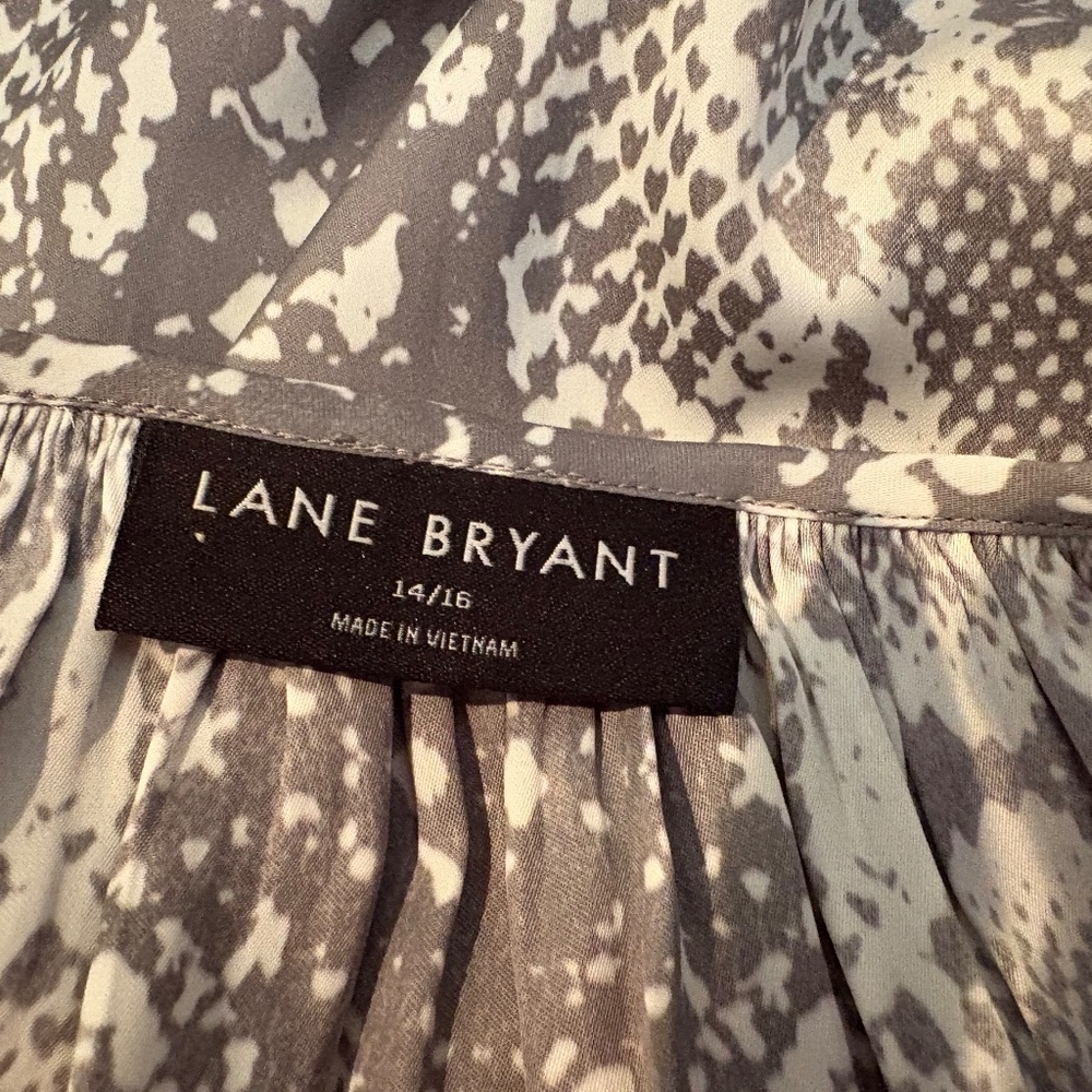 LANE BRYANT BLOUSE SIZE 14/16 - NWOT - Picture 7 of 8
